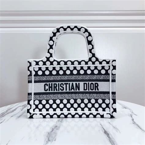 yoopo dior borse|pelletterie dior lusso.